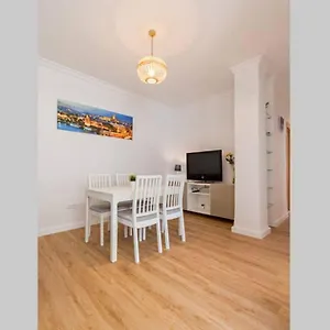 https://triana-central-suites.es-andalucia.com